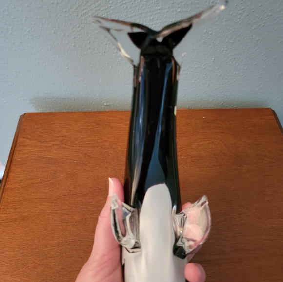 Glass Black & White Orca Whale Figurine - Picture 4 of 7